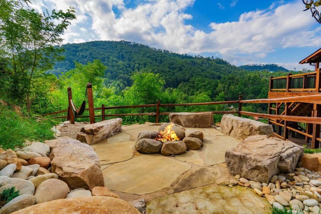 Roaring Fork Lodge Gatlinburg Exteriör bild