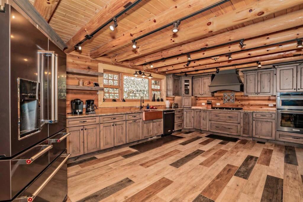 Roaring Fork Lodge Gatlinburg Exteriör bild