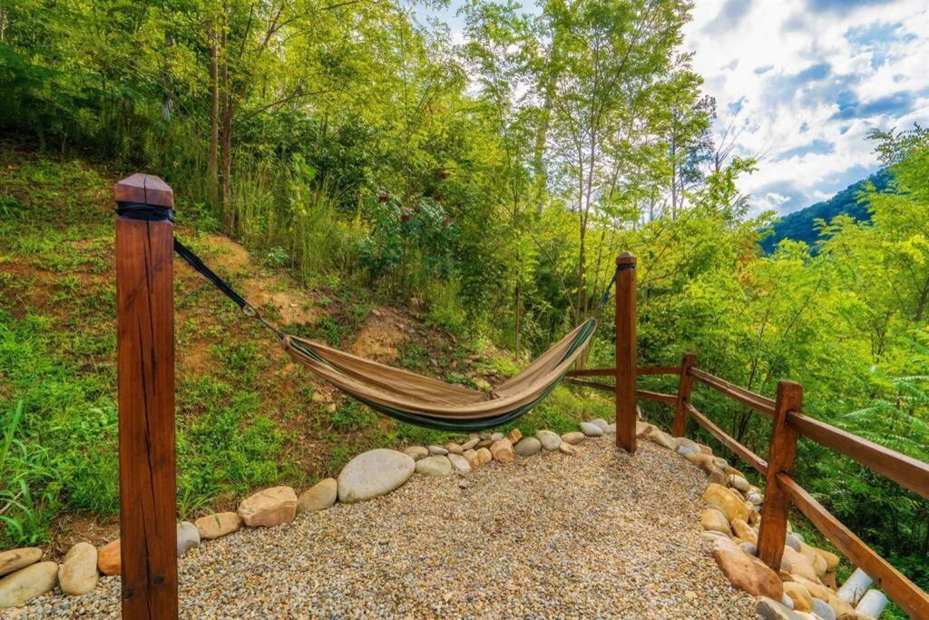 Roaring Fork Lodge Gatlinburg Exteriör bild